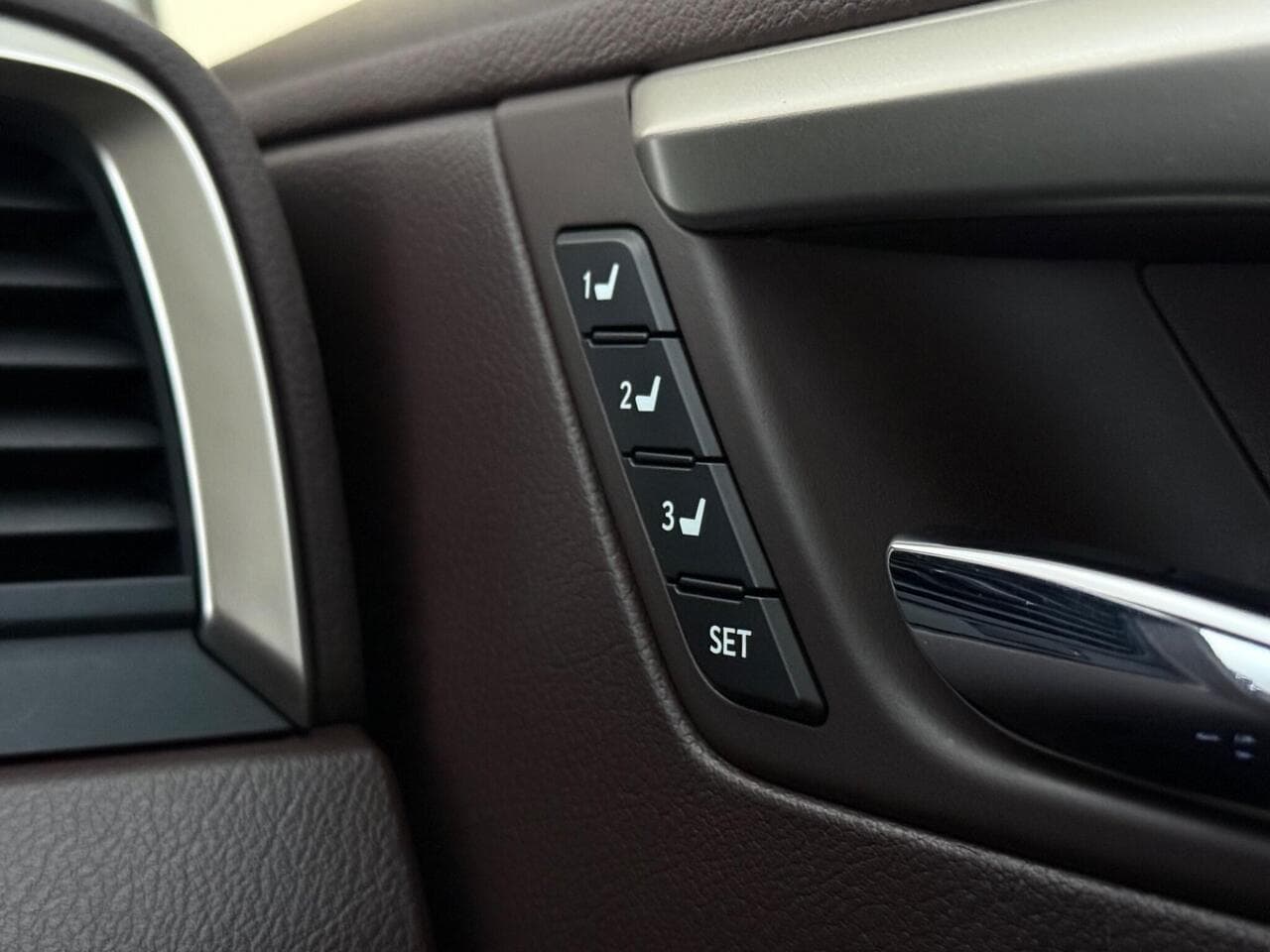Lexus RX thumbnail Misc Controls