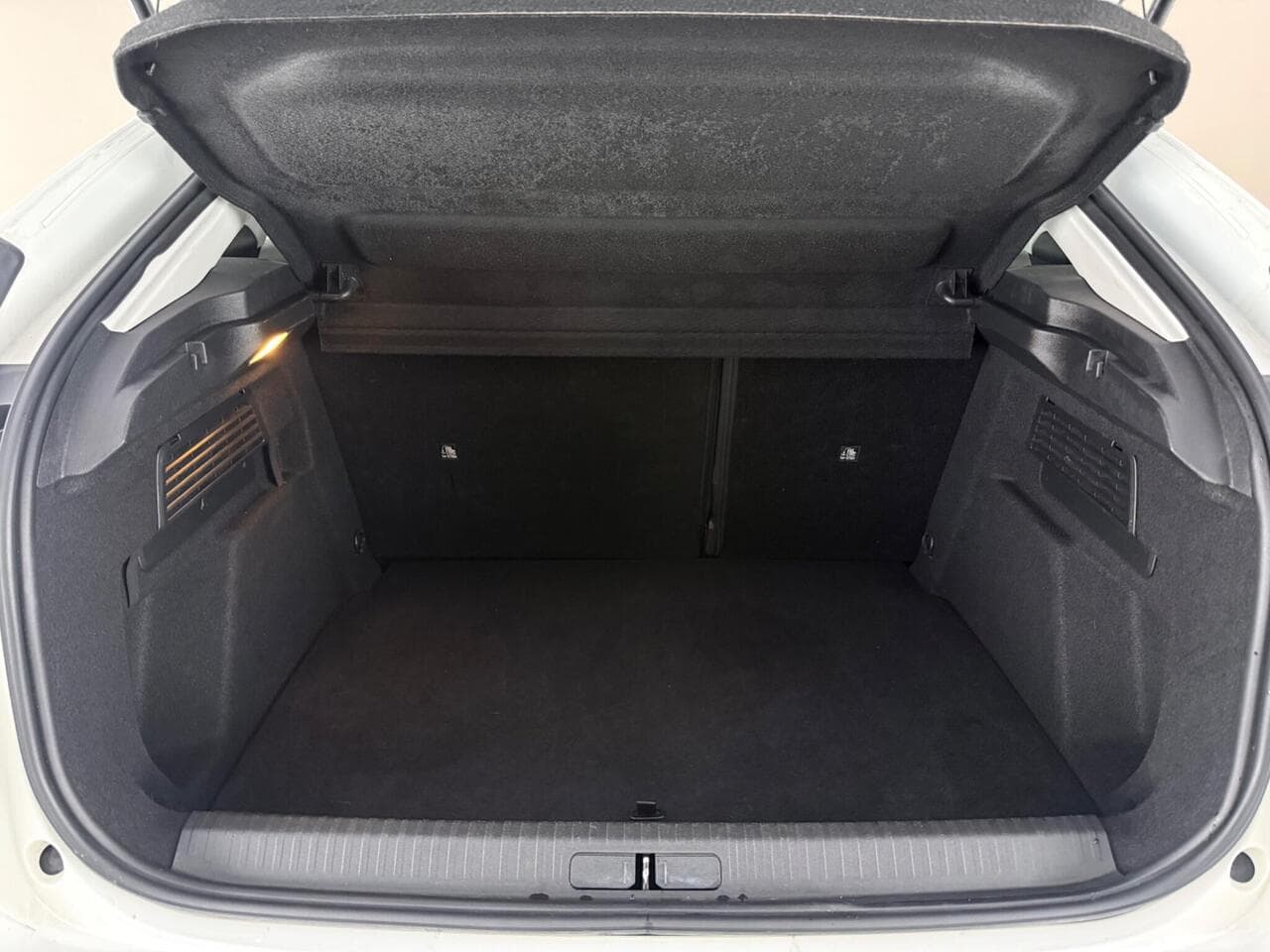 Citroen C4 thumbnail Boot