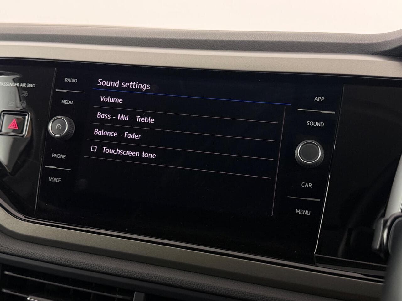 Volkswagen Polo thumbnail Infotainment System