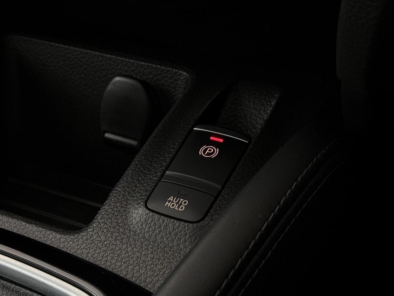 Nissan Qashqai thumbnail Misc Controls
