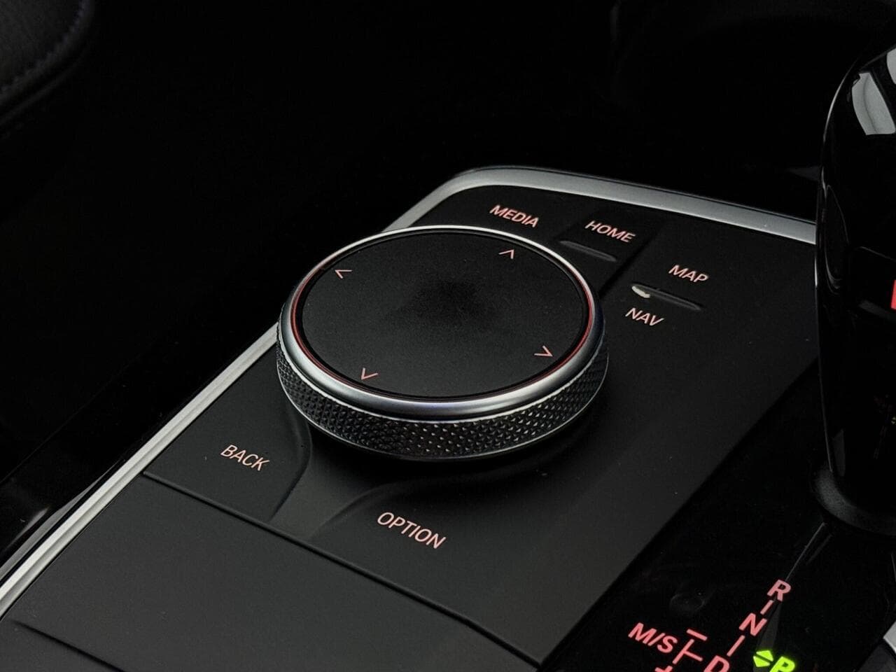 BMW 2 Series Gran Coupe thumbnail Misc Controls