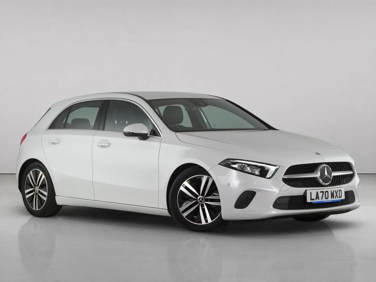 Mercedes-Benz A Class - Mercedes-Benz A Class 1.3 A180 Sport (Executive) Hatchback 5dr Petrol 7G-DCT Euro 6 (s/s) (136 ps)