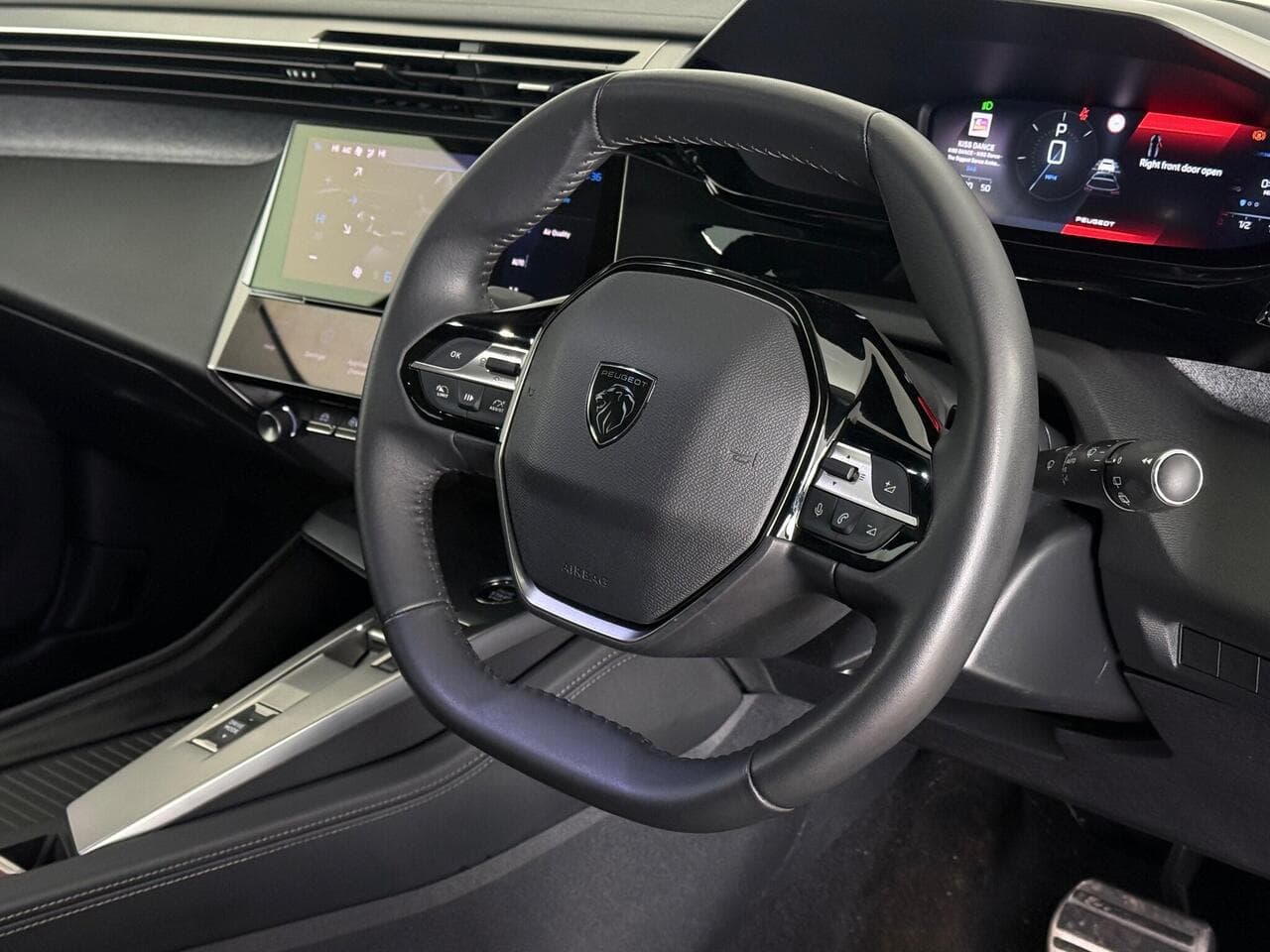 Peugeot 308 SW thumbnail Steering Wheel