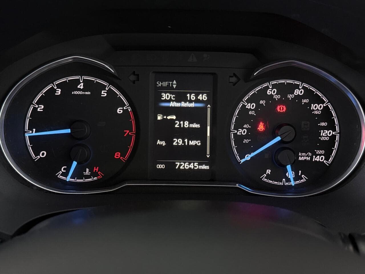 Toyota Yaris thumbnail Driver Instruments