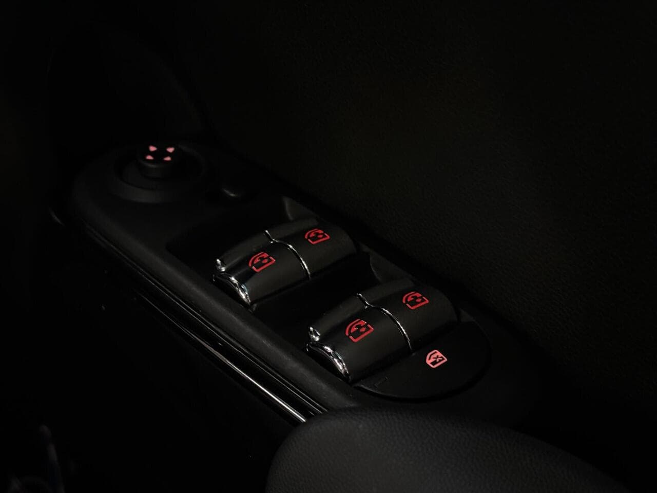 MINI Hatch thumbnail Misc Controls