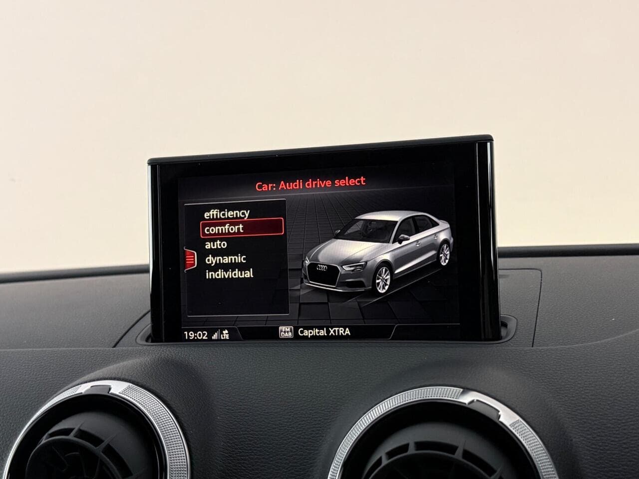 Audi A3 thumbnail Infotainment System