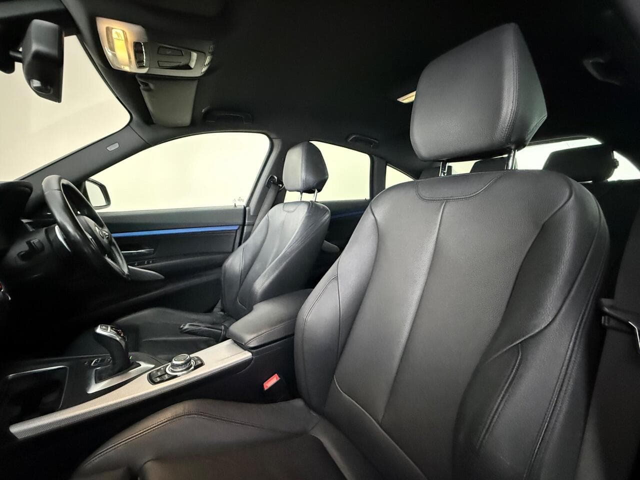 BMW 3 Series Gran Turismo thumbnail Seat Front Passenger