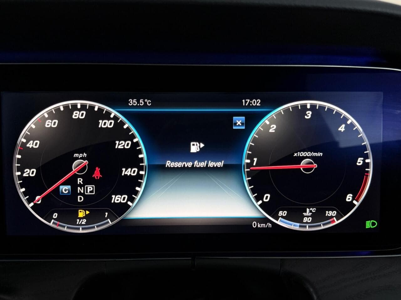 Mercedes-Benz E Class thumbnail Driver Instruments