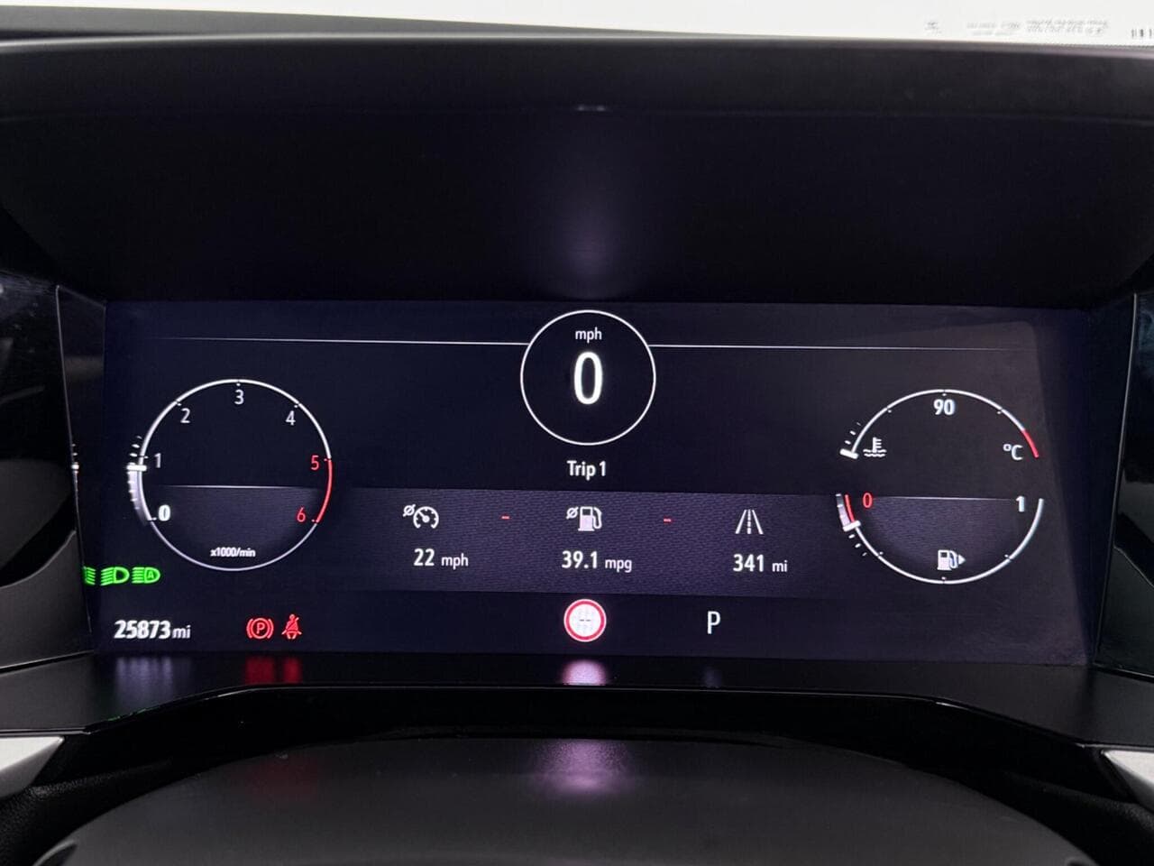 Vauxhall Grandland thumbnail Driver Instruments