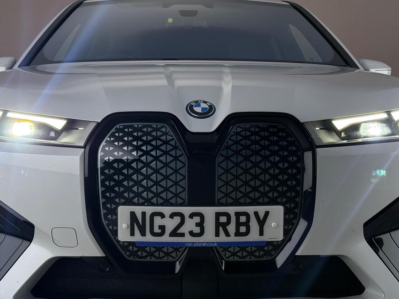 BMW iX thumbnail Inconclusive