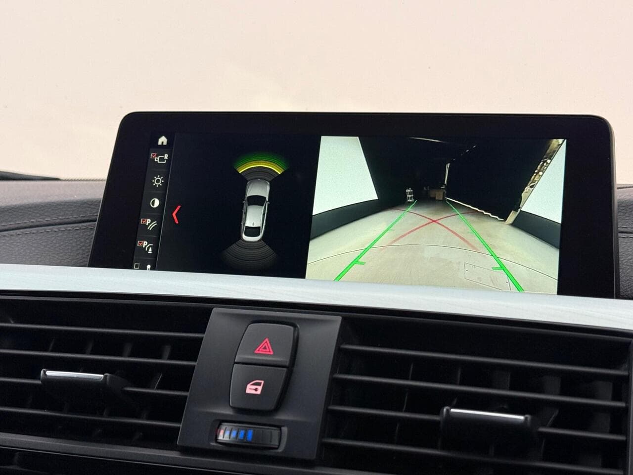 BMW 4 Series Gran Coupe thumbnail Infotainment System