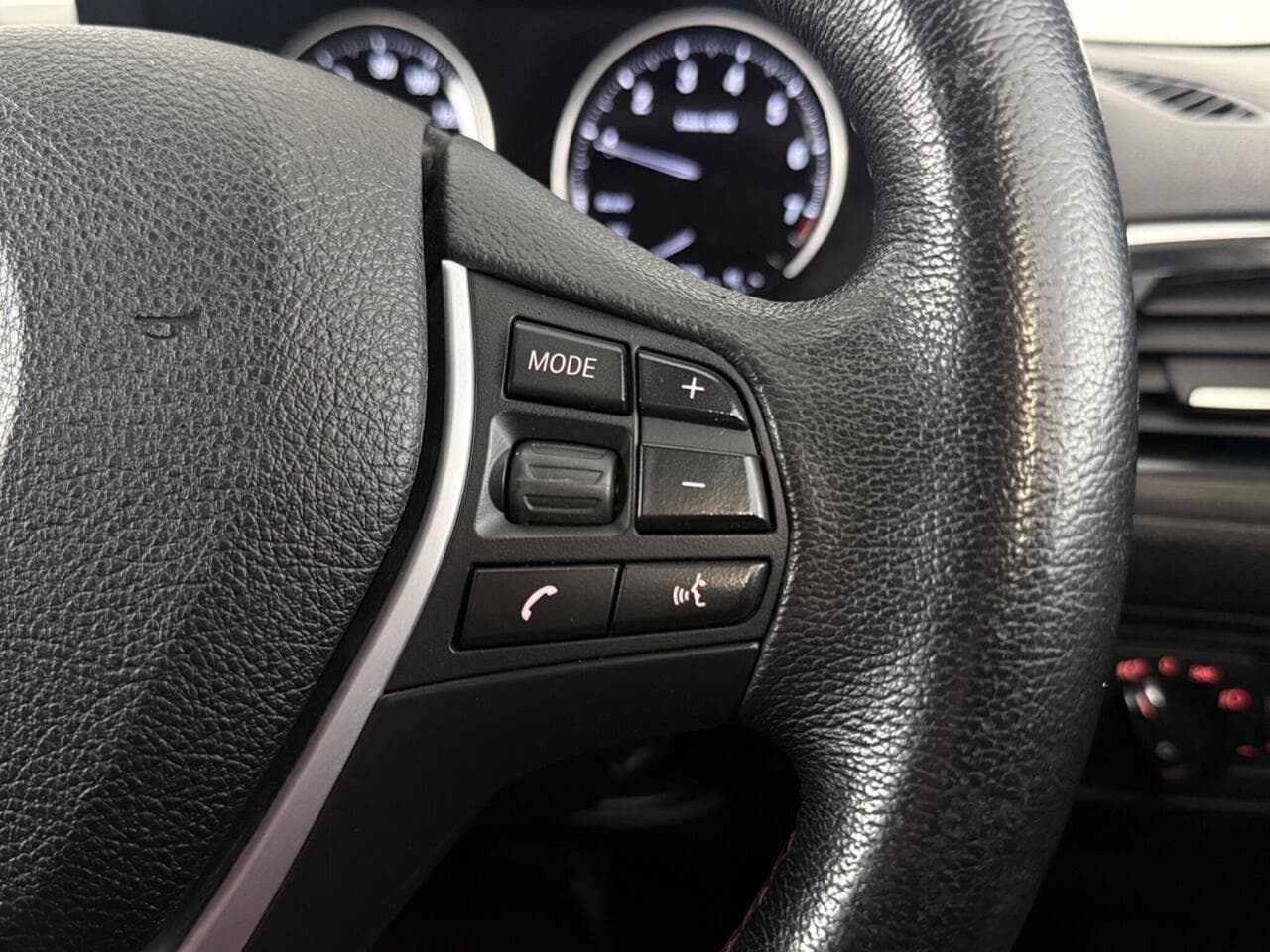 BMW 1 Series thumbnail Misc Controls