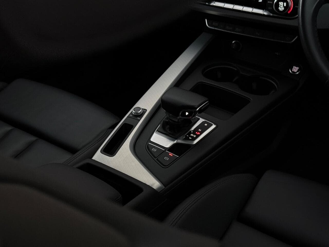 Audi A4 thumbnail Misc Controls
