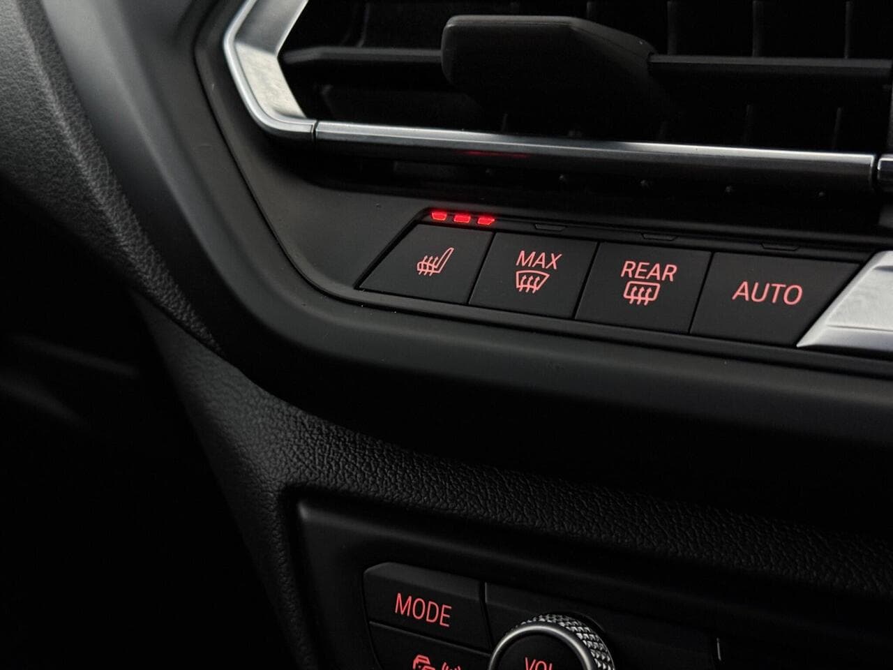 BMW 1 Series thumbnail Misc Controls