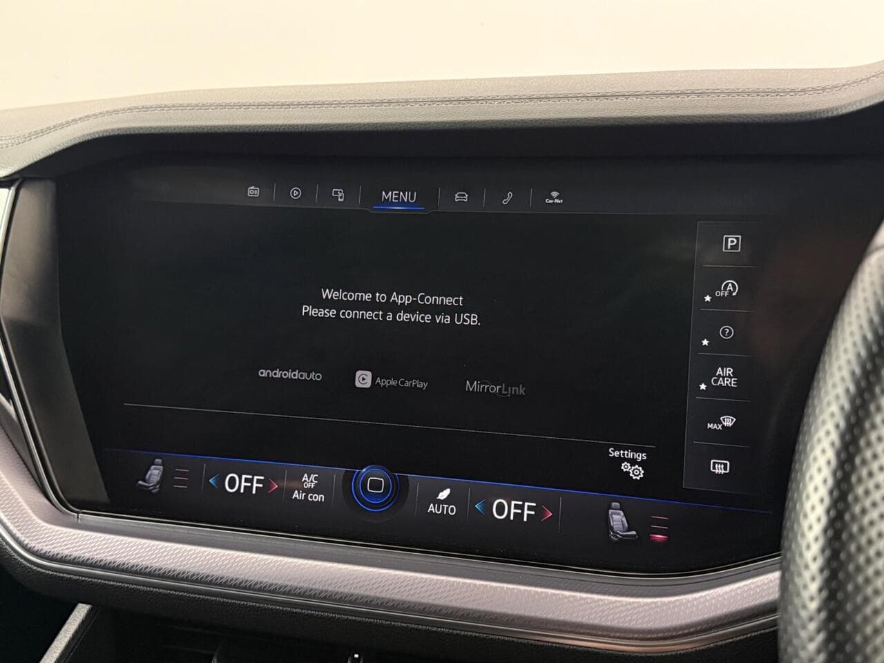 Volkswagen Touareg thumbnail Infotainment System
