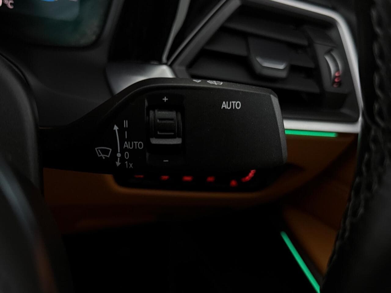 BMW 3 Series thumbnail Misc Controls