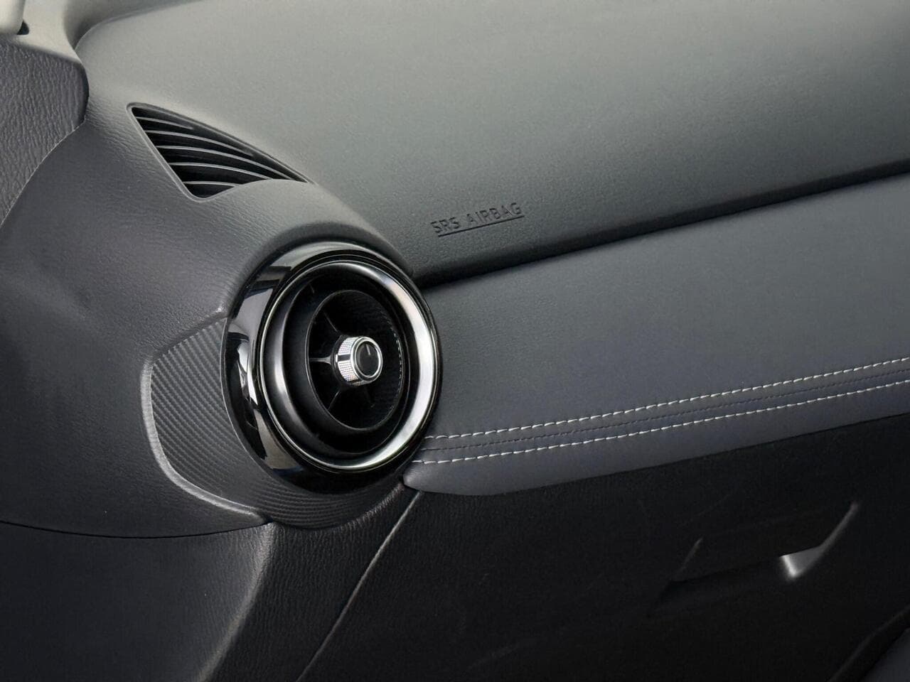 Mazda CX-3 thumbnail Misc Controls
