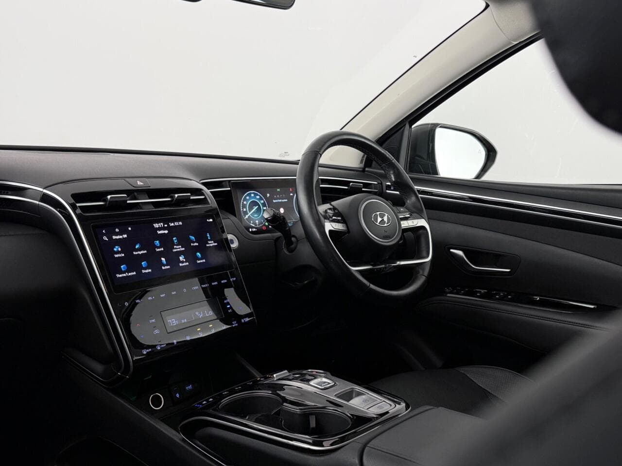 Hyundai TUCSON thumbnail Interior Front