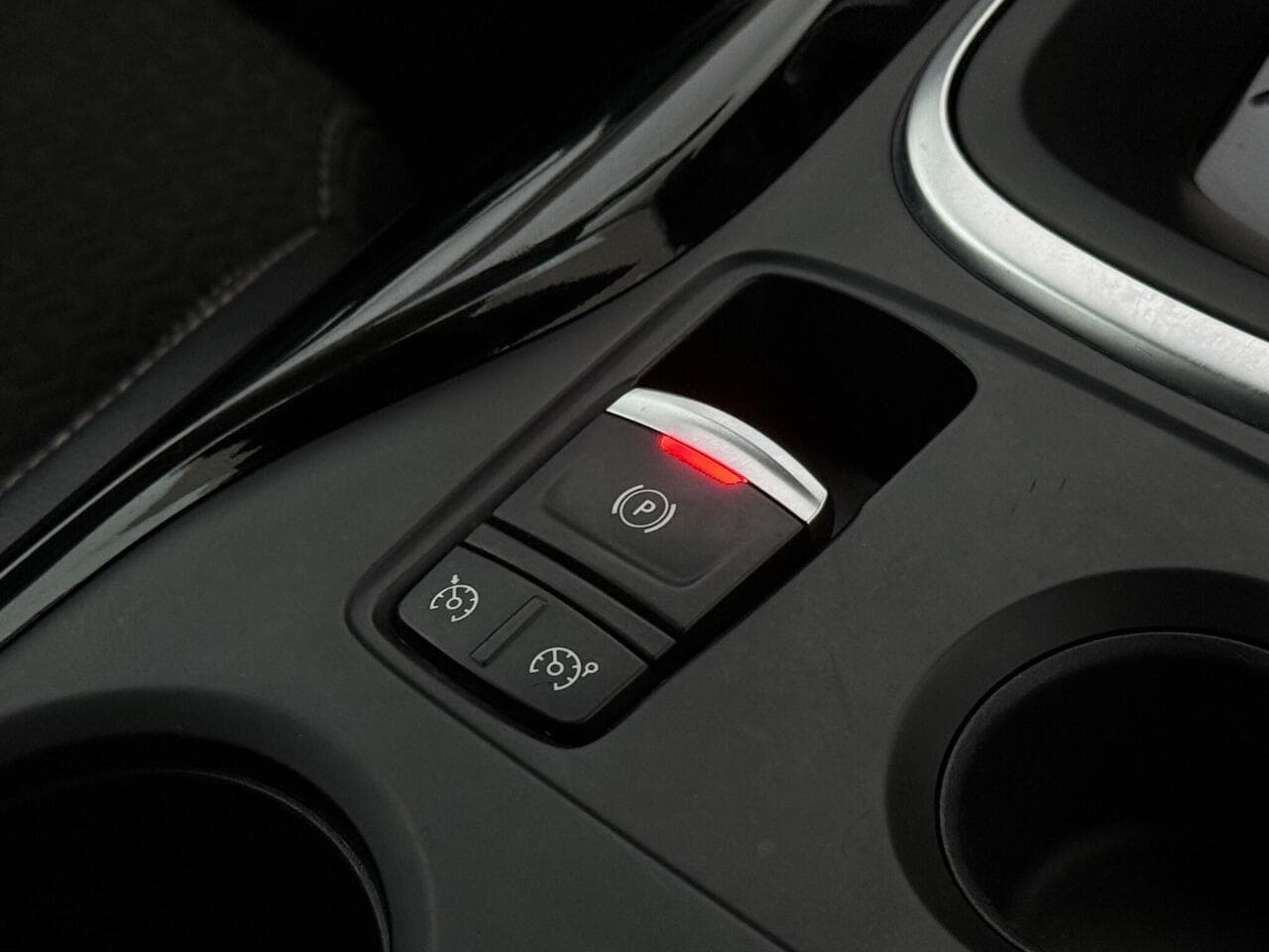 Renault Kadjar thumbnail Misc Controls