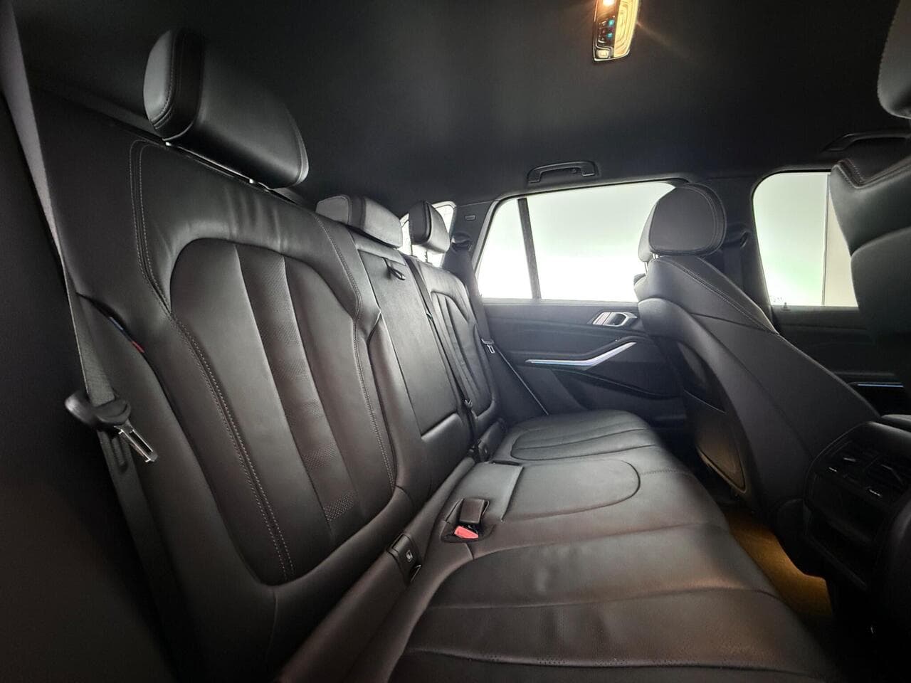 BMW X5 thumbnail Seats Rear