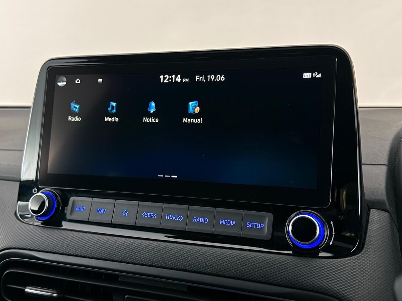 Hyundai KONA thumbnail Infotainment System