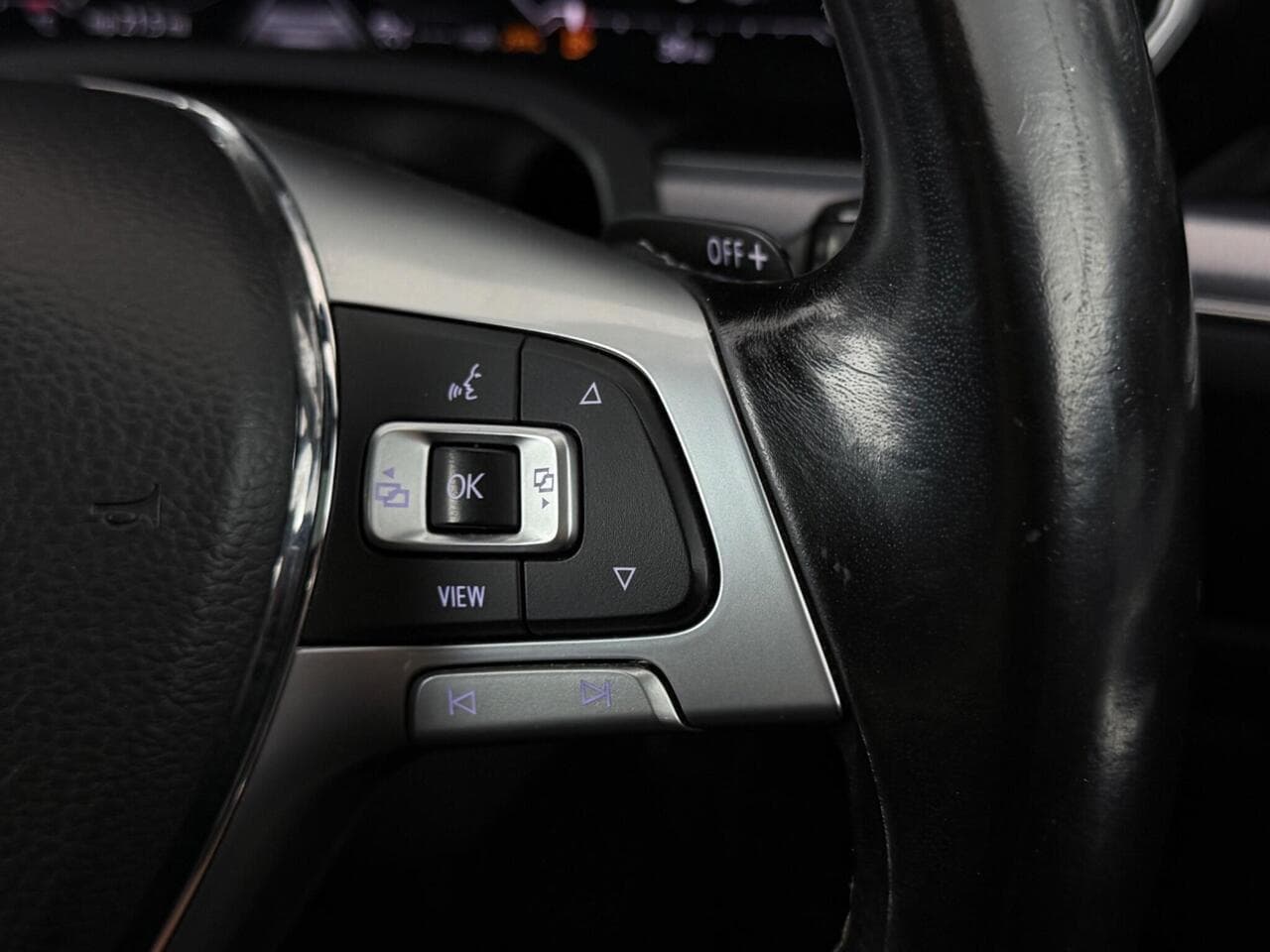 Volkswagen Touareg thumbnail Misc Controls