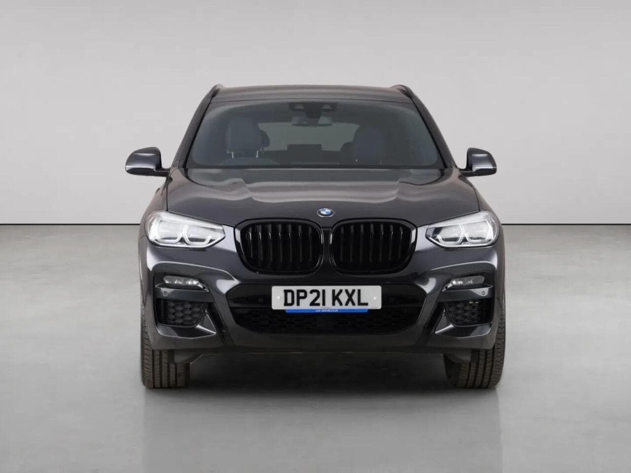 BMW X3 thumbnail Front