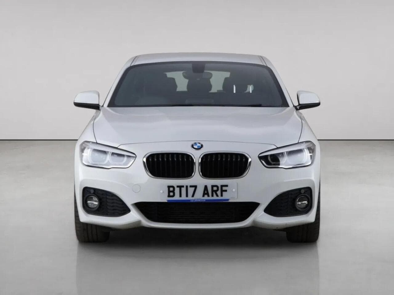 BMW 1 Series thumbnail Front