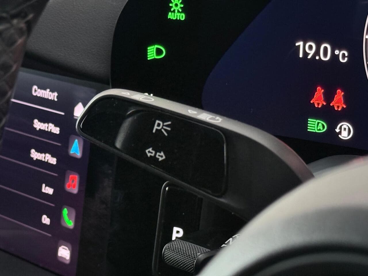 Porsche Taycan thumbnail Misc Controls