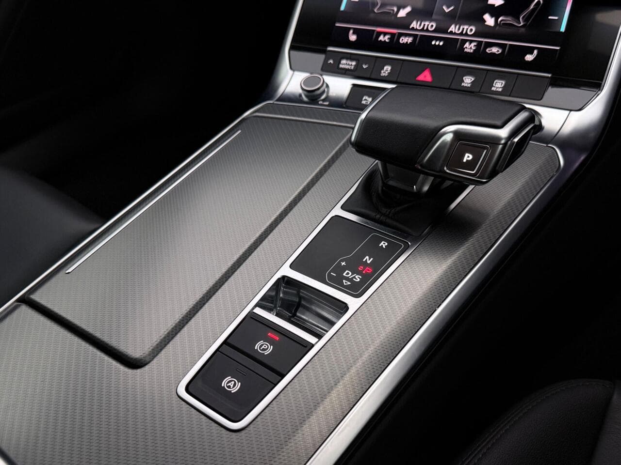 Audi A6 Saloon thumbnail Misc Controls