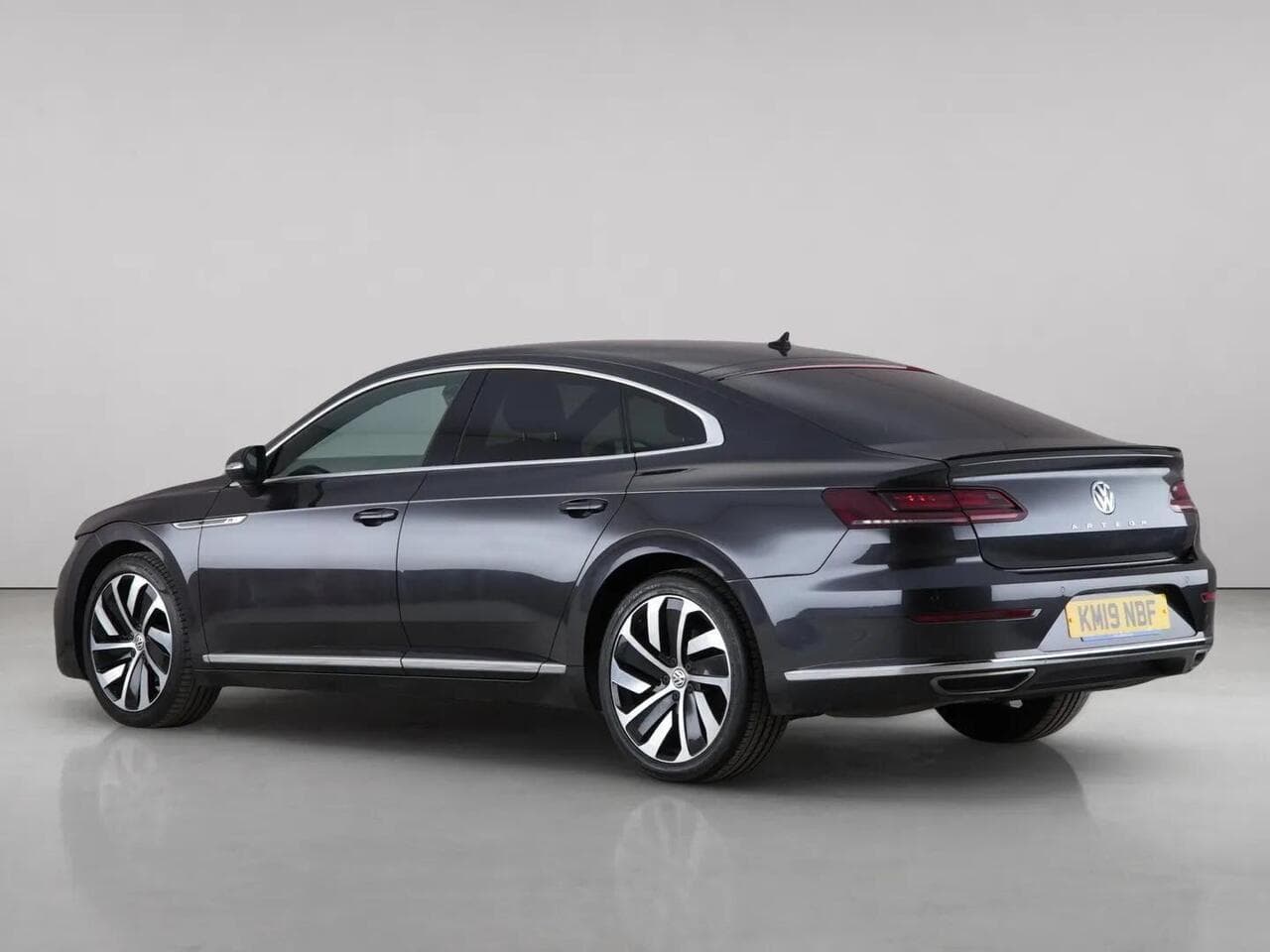 Volkswagen Arteon thumbnail Rear Left