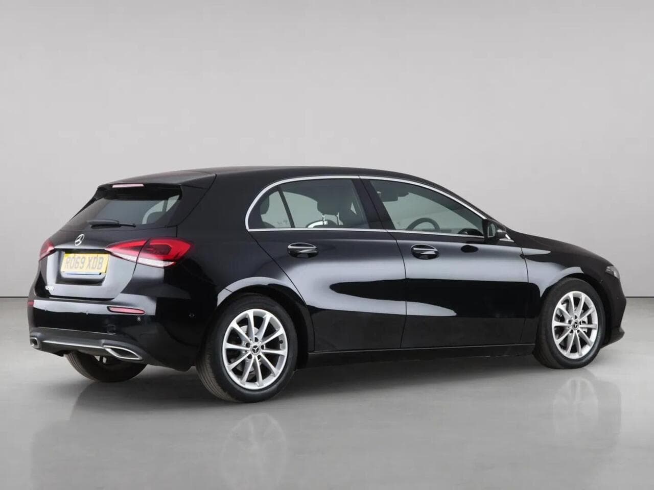 Mercedes-Benz A Class thumbnail Side Right