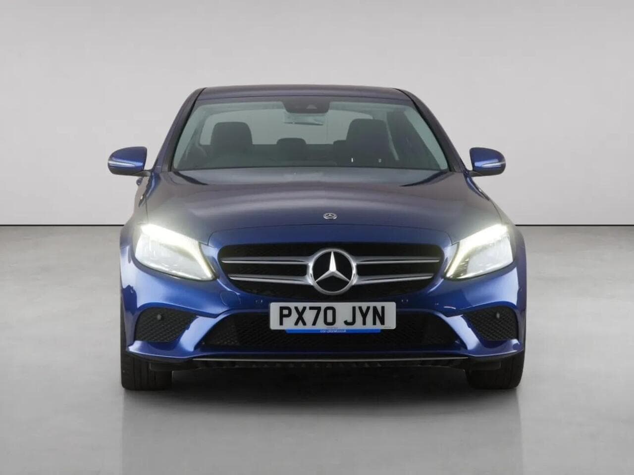 Mercedes-Benz C Class thumbnail Front
