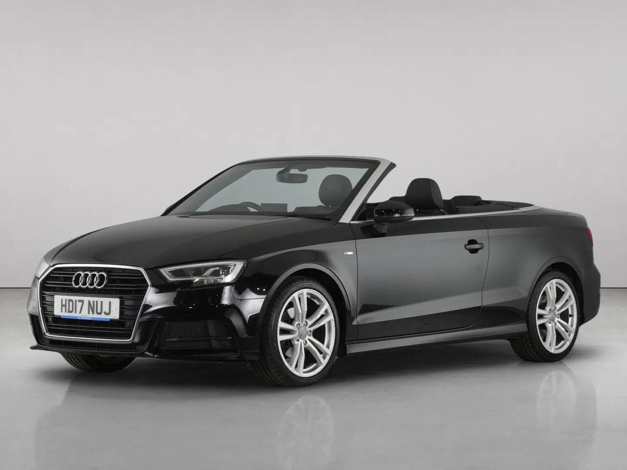 Audi A3 Cabriolet thumbnail Front Left