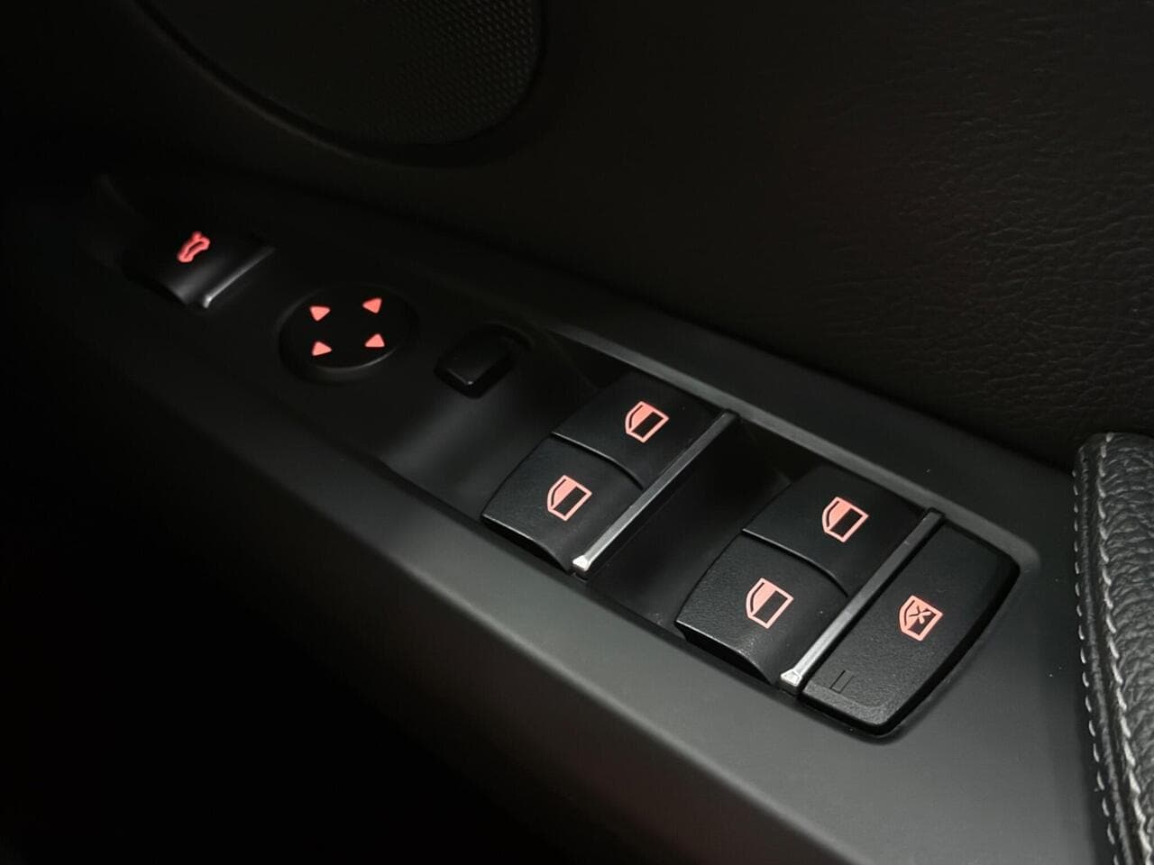 BMW X3 thumbnail Misc Controls