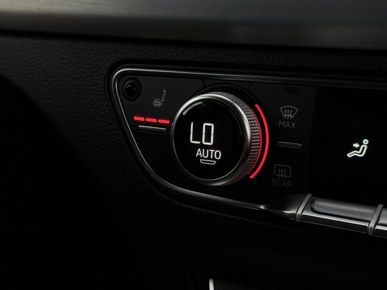 Audi Q5 thumbnail Misc Controls