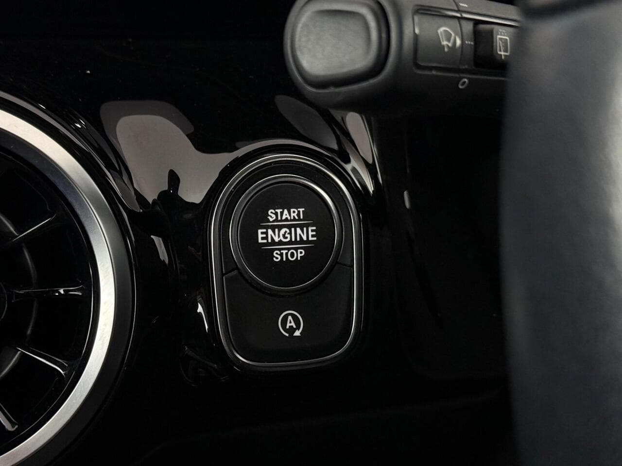 Mercedes-Benz B Class thumbnail Inconclusive