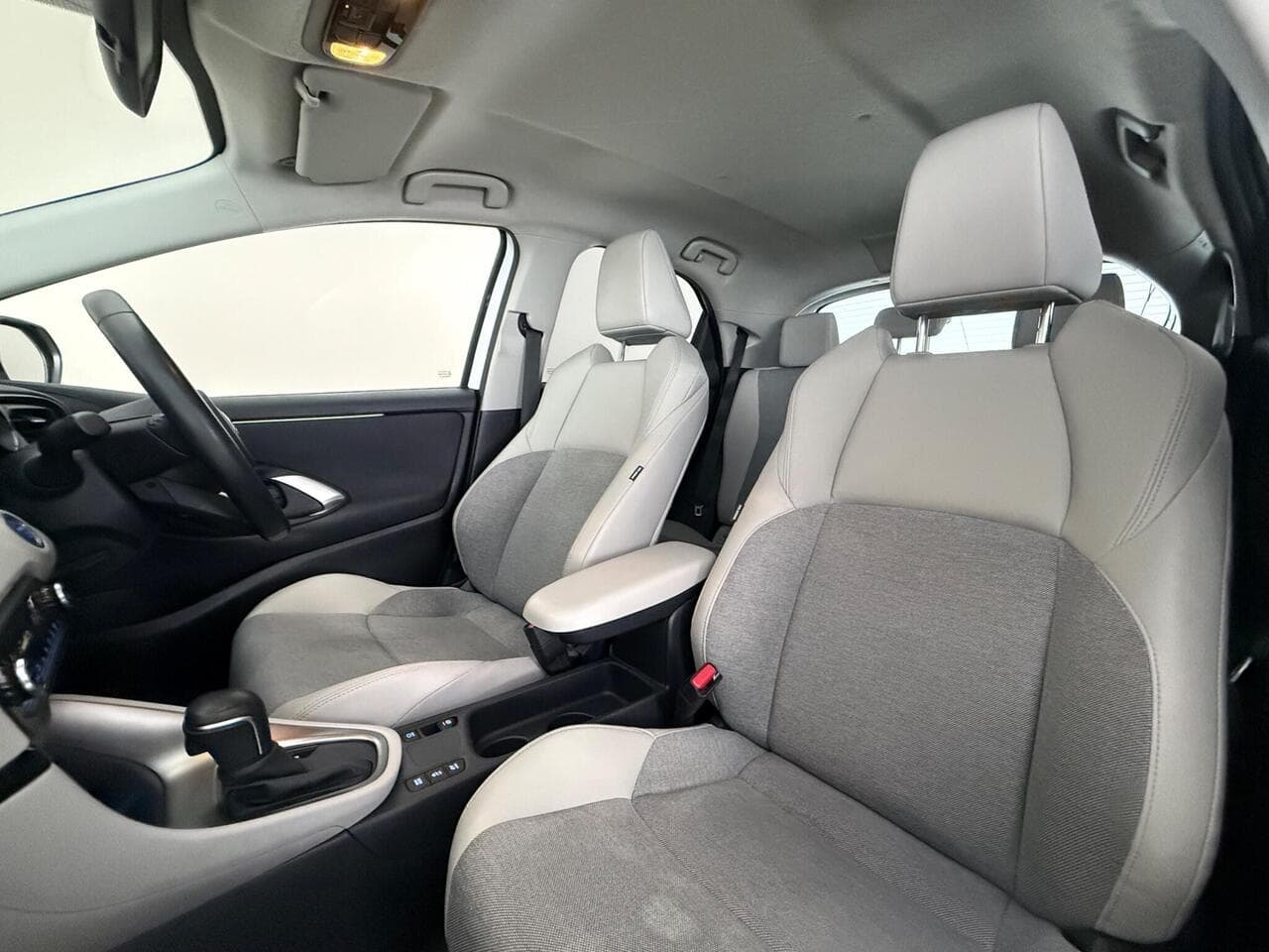 Toyota Yaris thumbnail Seat Front Passenger