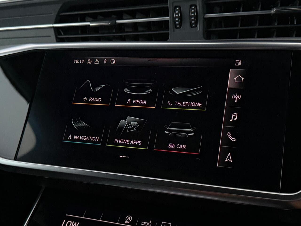 Audi A6 Saloon thumbnail Infotainment System