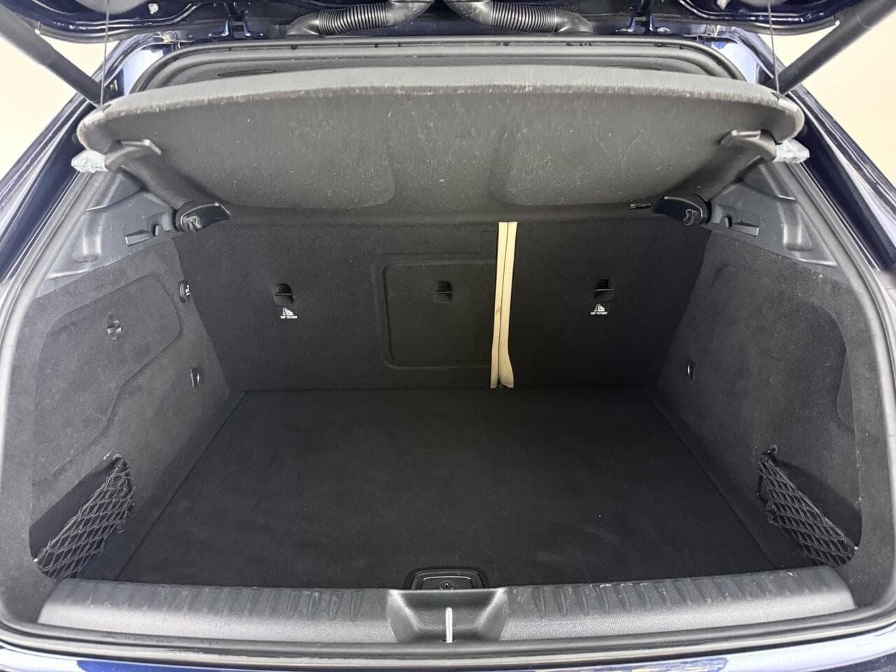 Mercedes-Benz GLA thumbnail Boot