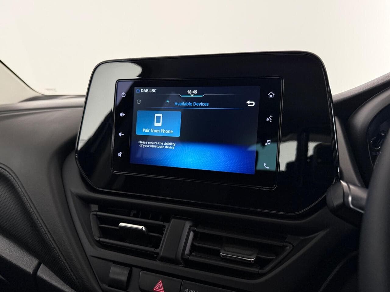 Suzuki S-Cross thumbnail Infotainment System