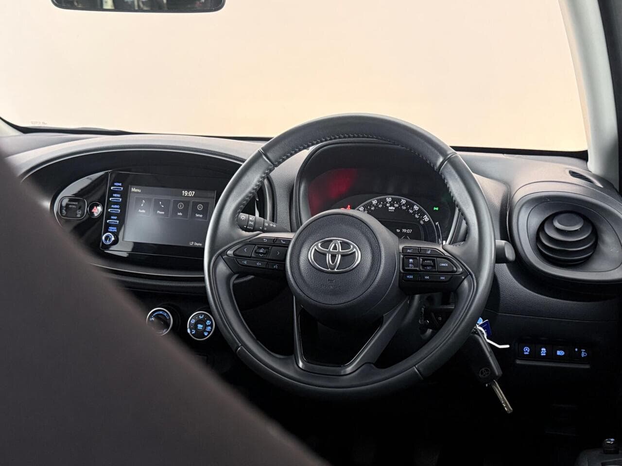 Toyota Aygo X thumbnail Steering Wheel