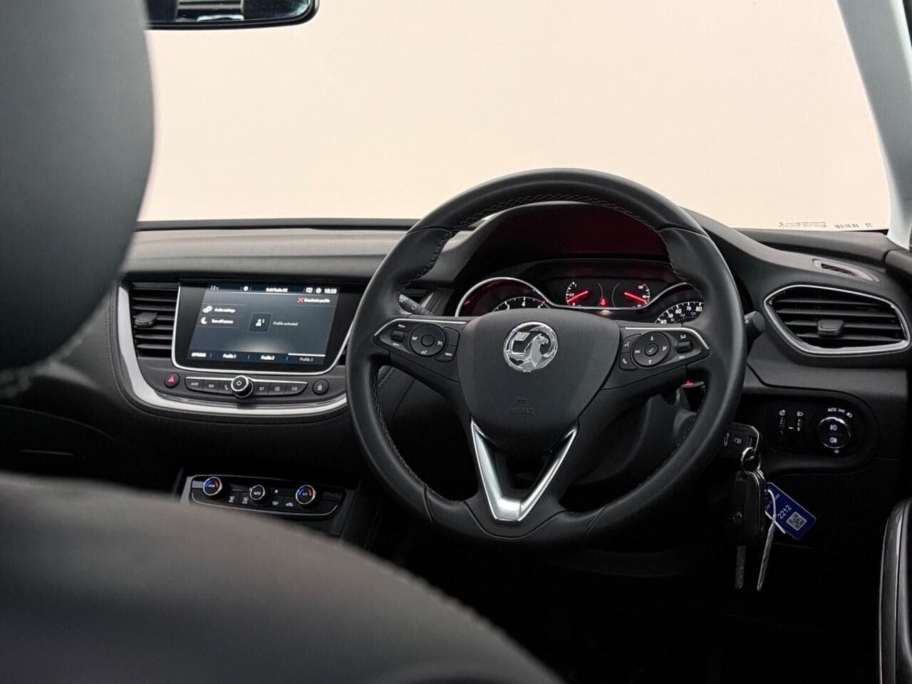 Vauxhall Grandland X thumbnail Steering Wheel