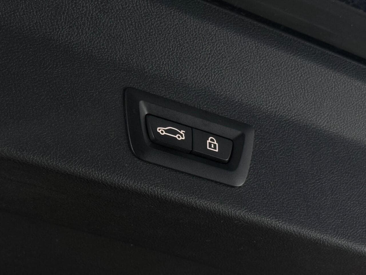 BMW X3 thumbnail Misc Controls