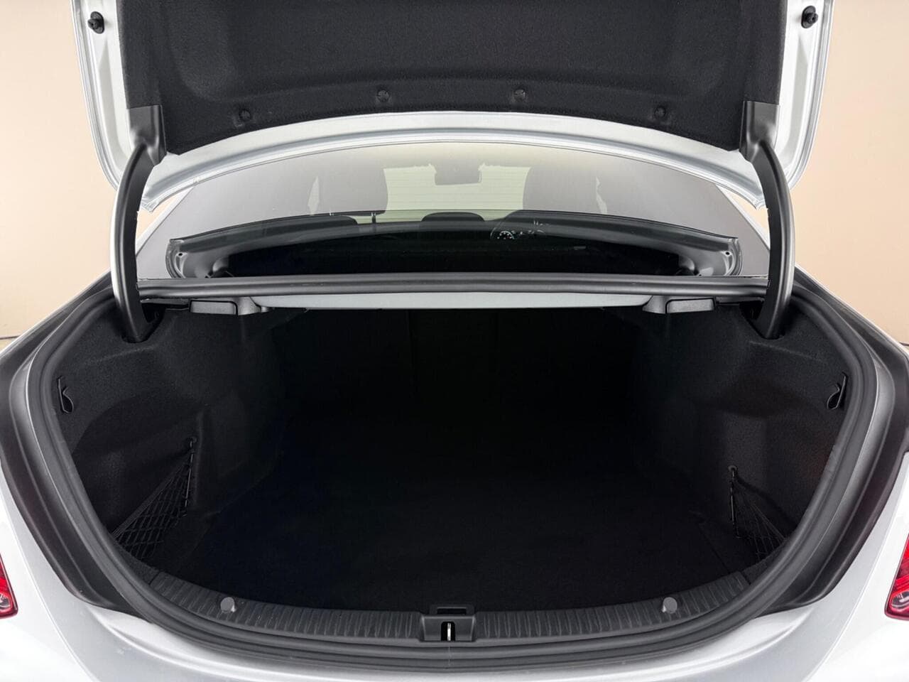 Mercedes-Benz C Class thumbnail Boot