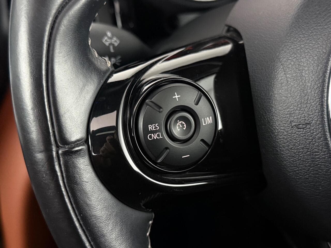 MINI Hatch thumbnail Misc Controls