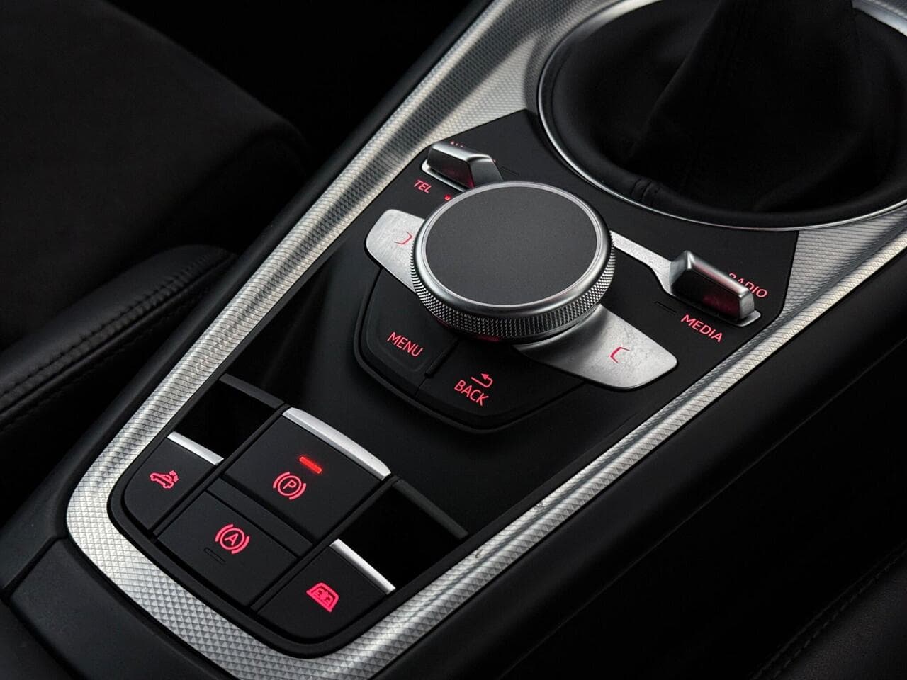 Audi TT thumbnail Interior Front