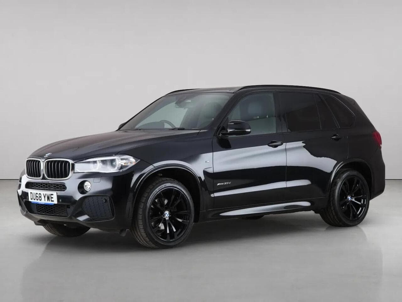 BMW X5 thumbnail Front Left