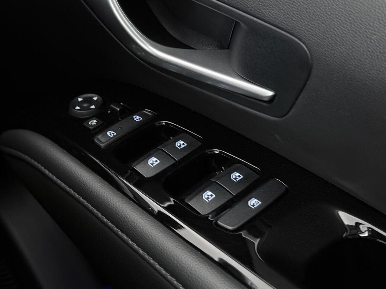 Hyundai TUCSON thumbnail Misc Controls