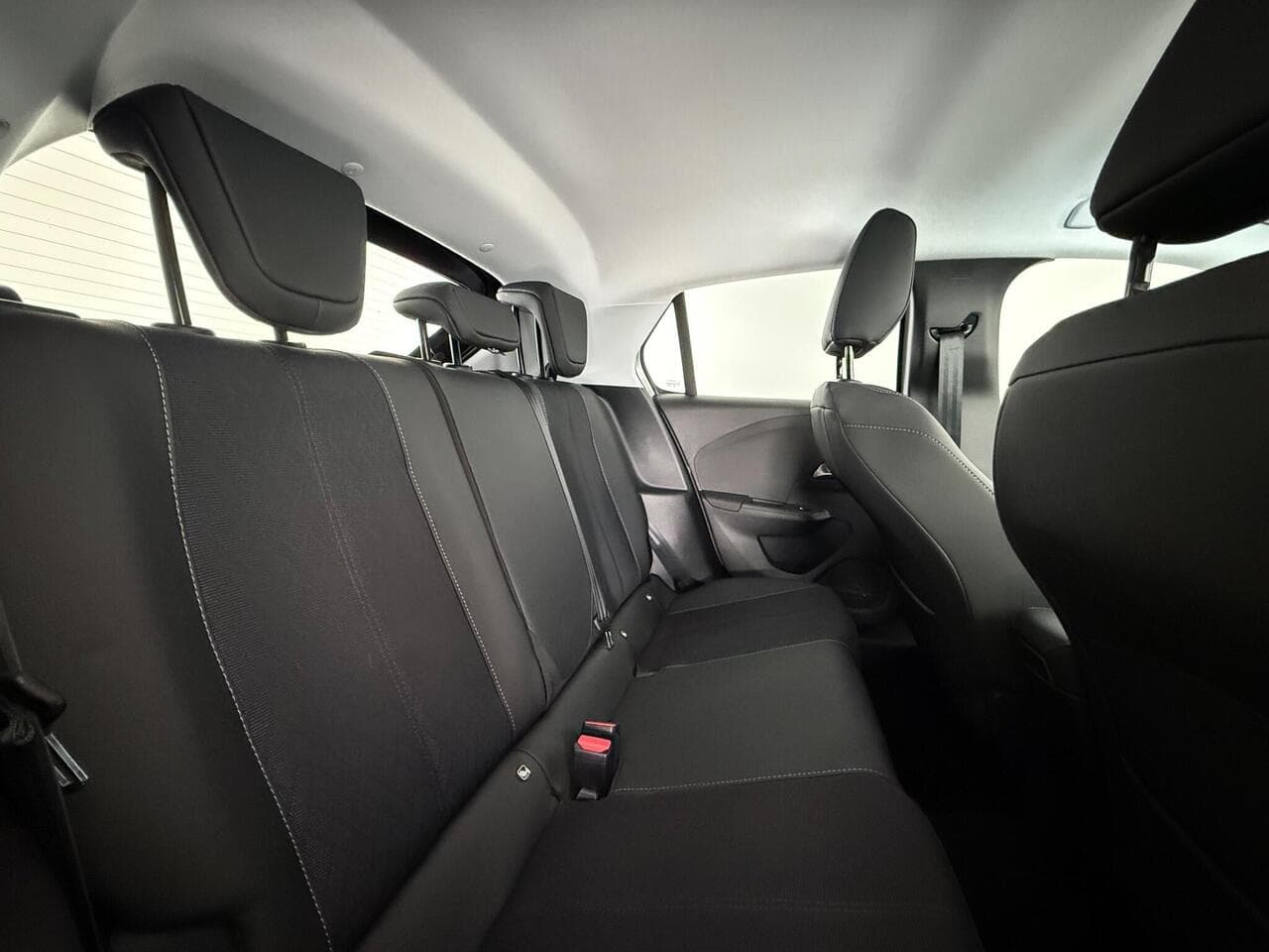 Vauxhall Corsa thumbnail Seats Rear